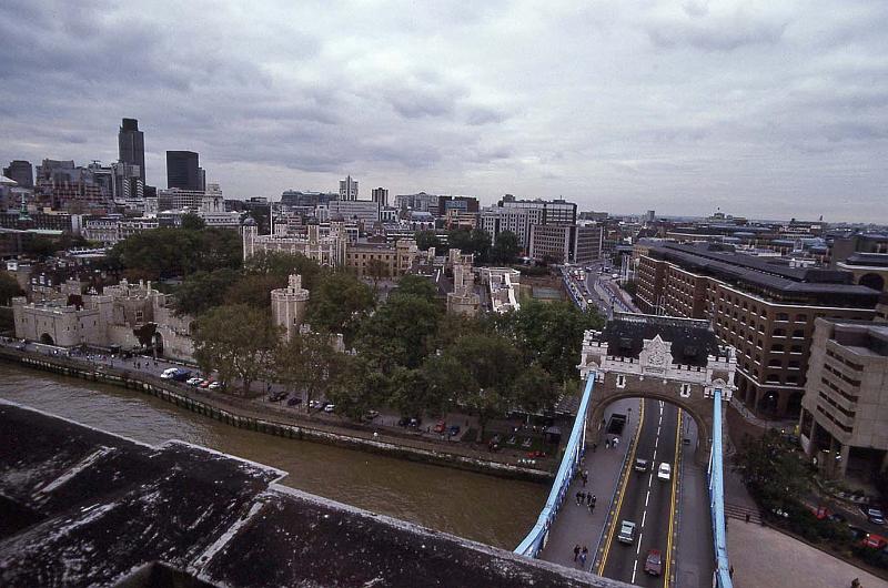 WT 2100 268-18 UK 1991.jpg